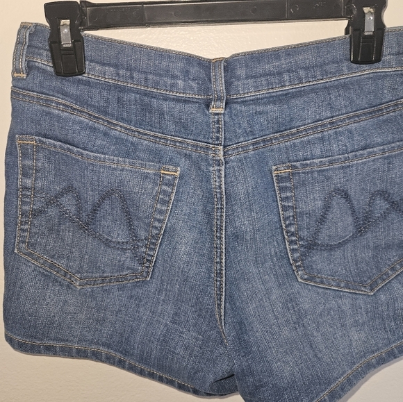 New York & Company Blue Jean Shorts Size 10 - Picture 7 of 9